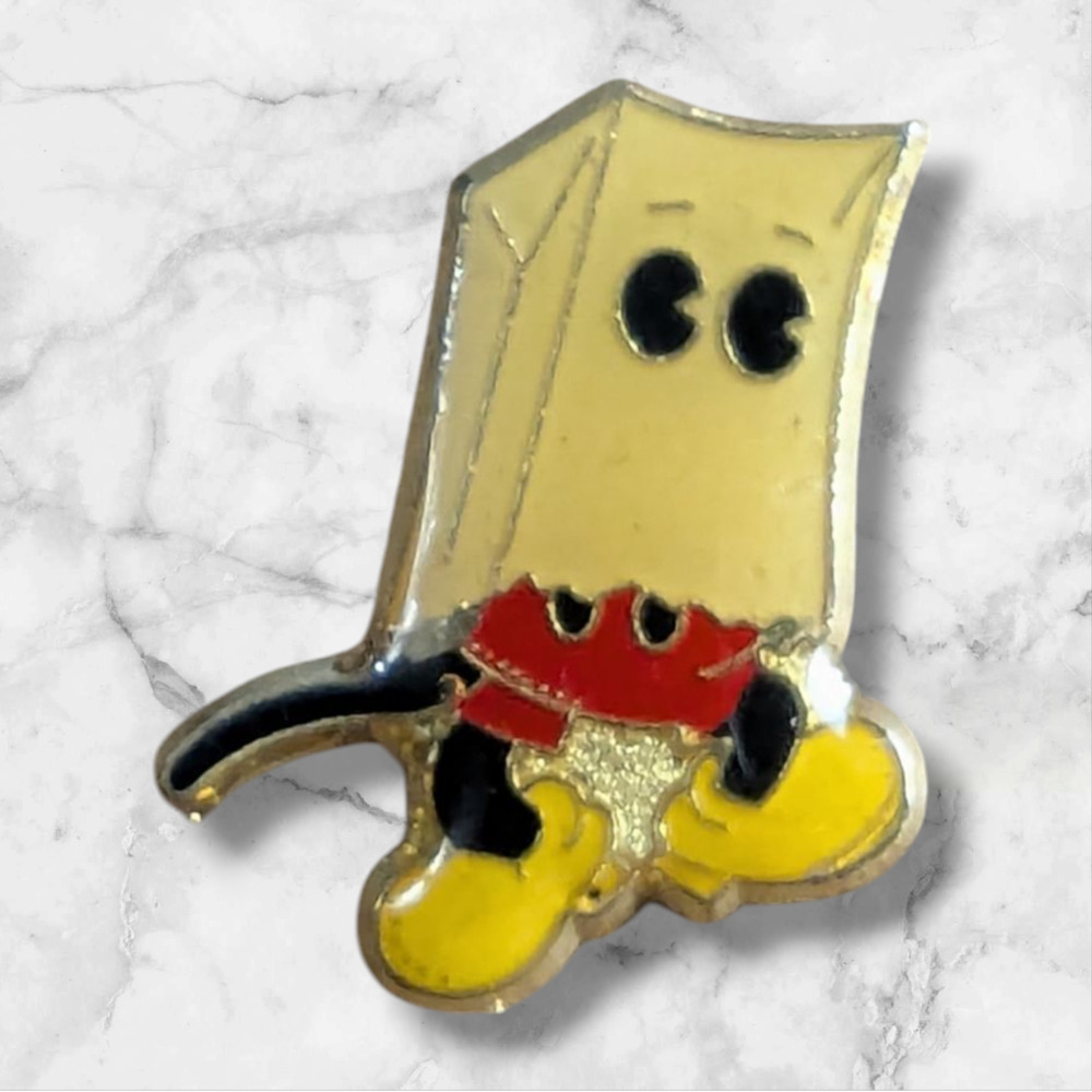 Mickey Mouse Paper Bag Over Head Vintage Unknown Comic Hat Lapel Pin